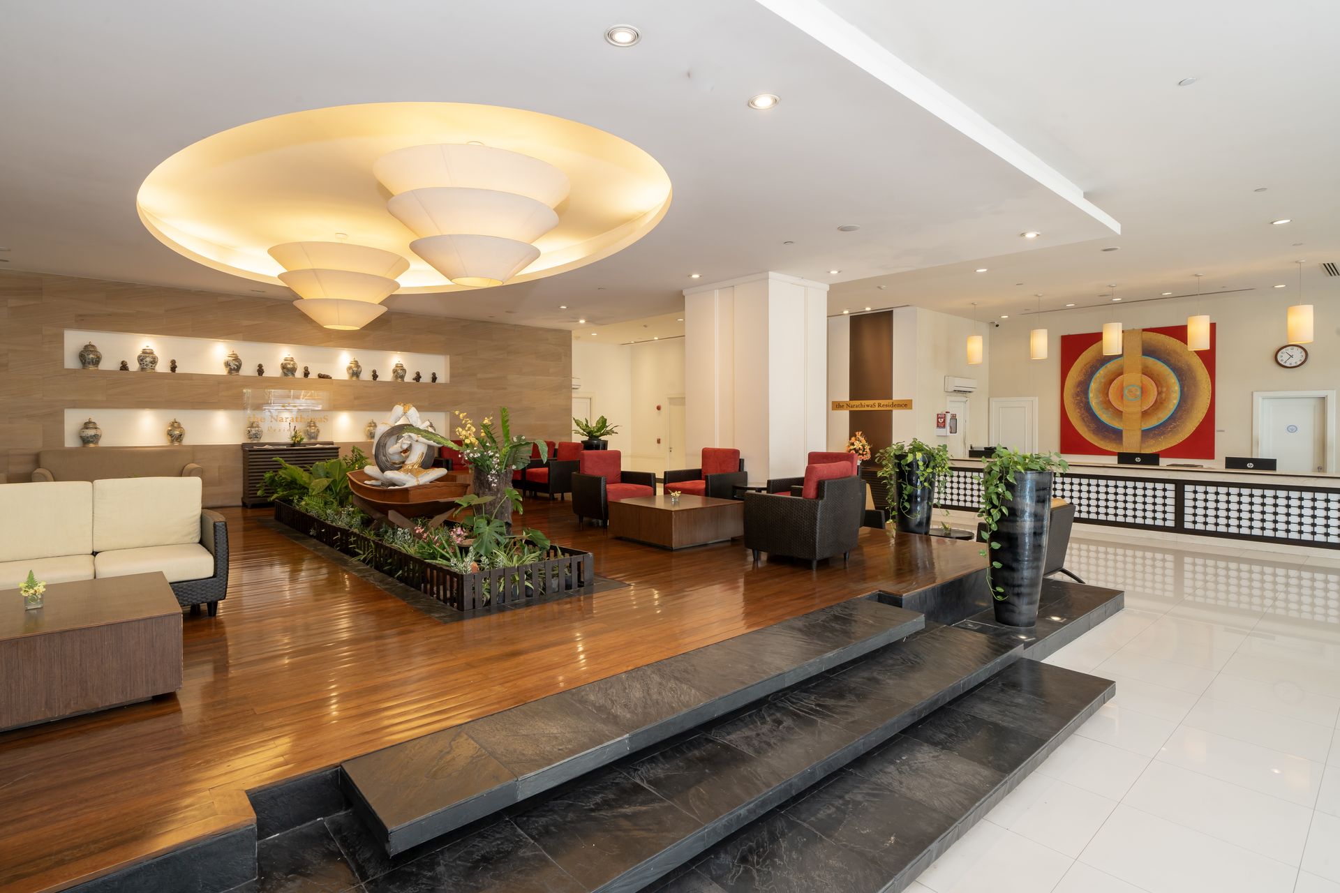 Hotel dining and lounge area
